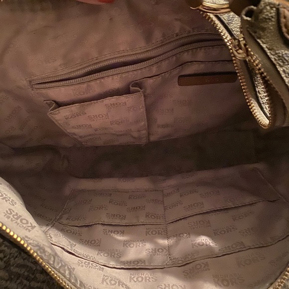 Authentic Michael Kors Purse - Picture 4 of 4